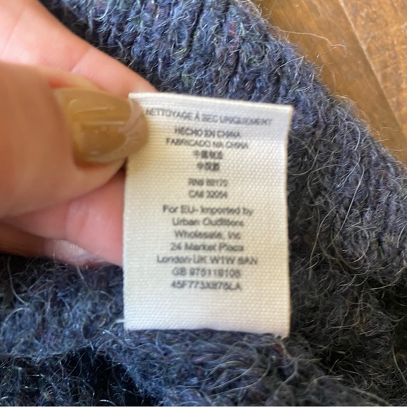 Free People Cloudy Day Oversized Grandpa Navy Cardigan V-neck SZ XS - Picture 6 of 11